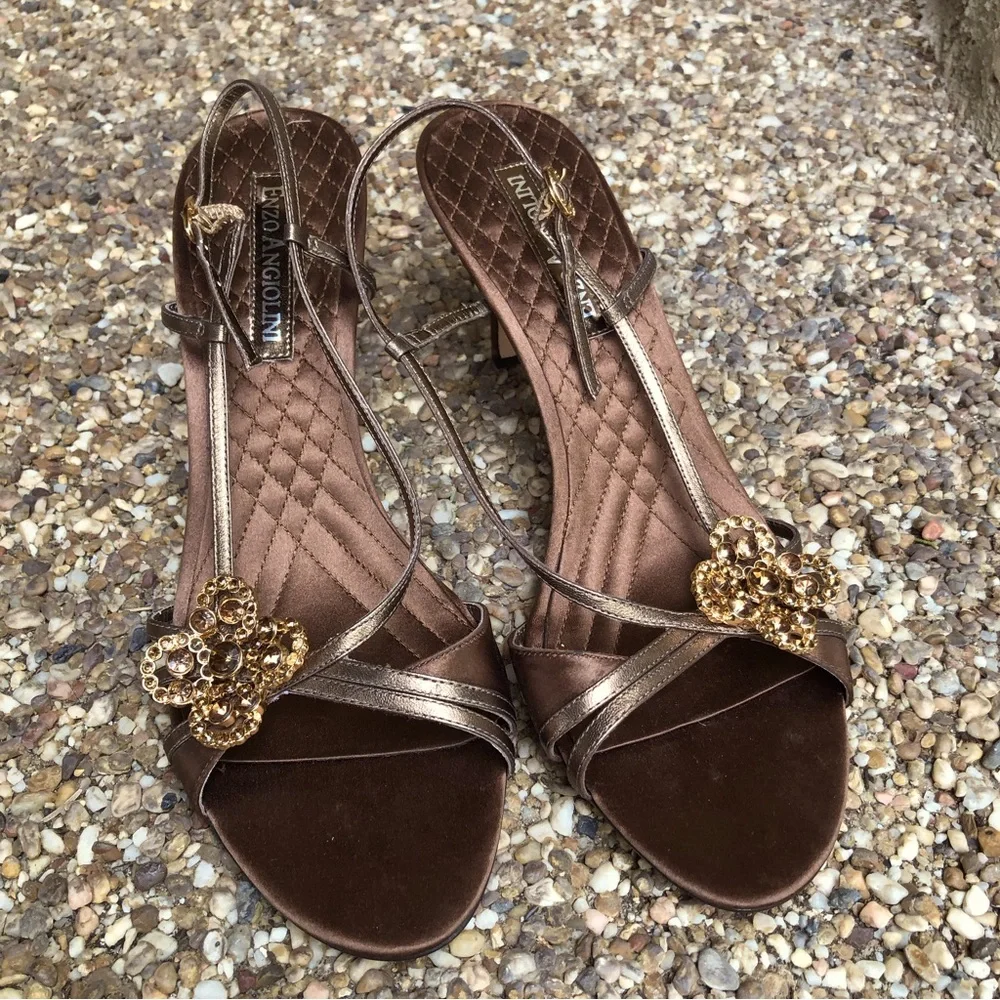 Enzo Angiolini Bronze Jeweled Special Occassion Sandals in BronzeSize 8 1/2M